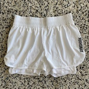 Pulse mid rise shorts